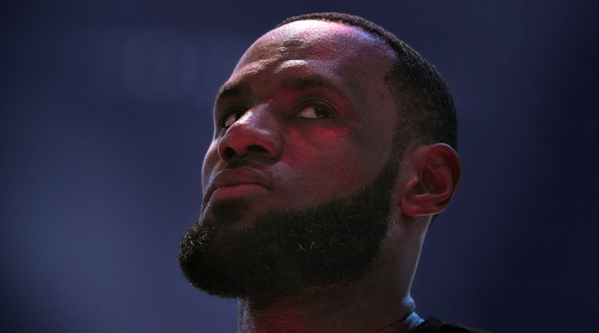 lebron-james-spoty-lead
